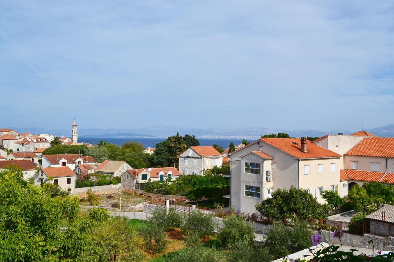 Apartments With A Parking Space Sutivan, Brac - 752 Kültér fotó